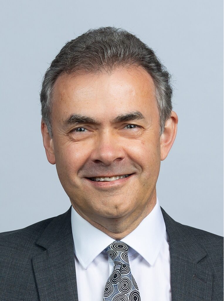 Ian Carruthers headshot